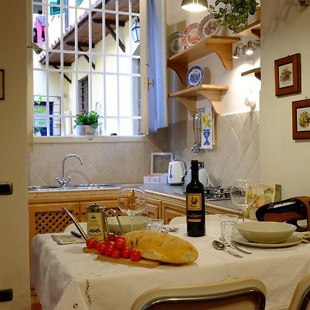 Il Loft Di Cinzia&Andrea Family Home In Heartofart Φλωρεντία Δωμάτιο φωτογραφία